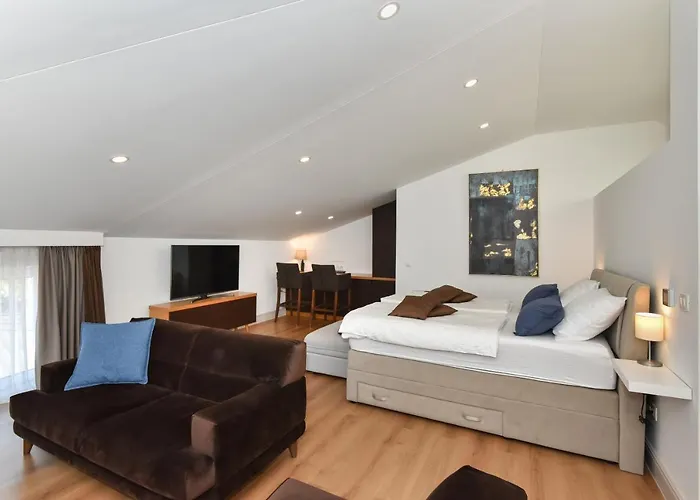 Apartment Novem