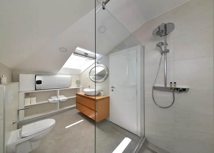 Novem Apartment *