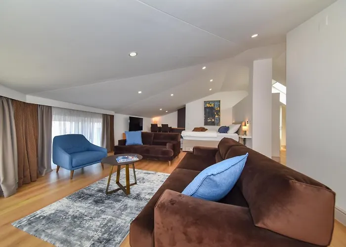 Novem Apartment